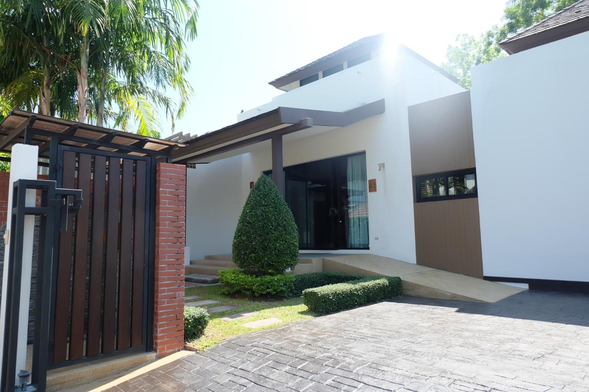 Ozone Villa Phuket Pa Khlok Екстер'єр фото