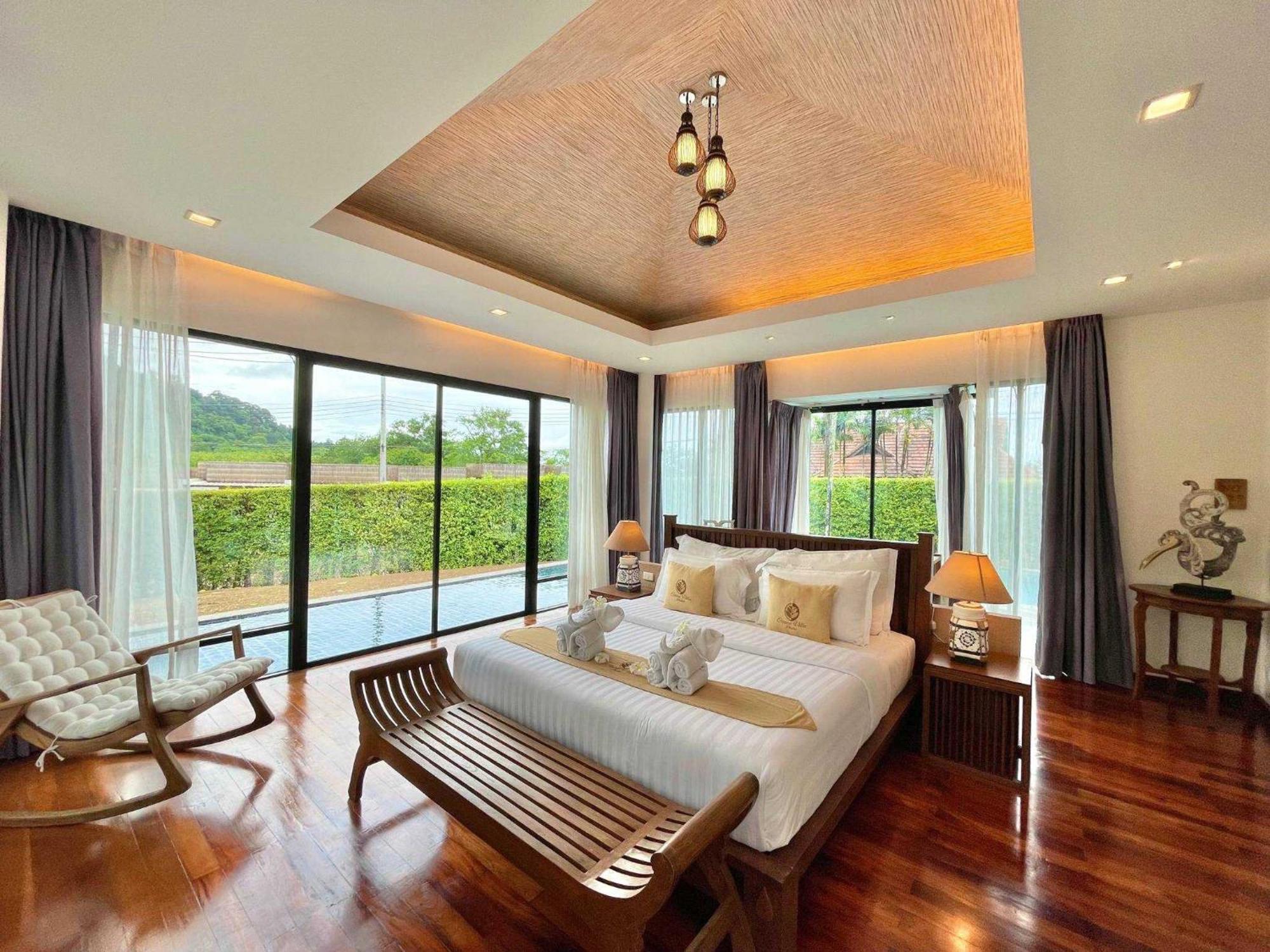 Ozone Villa Phuket Pa Khlok Екстер'єр фото