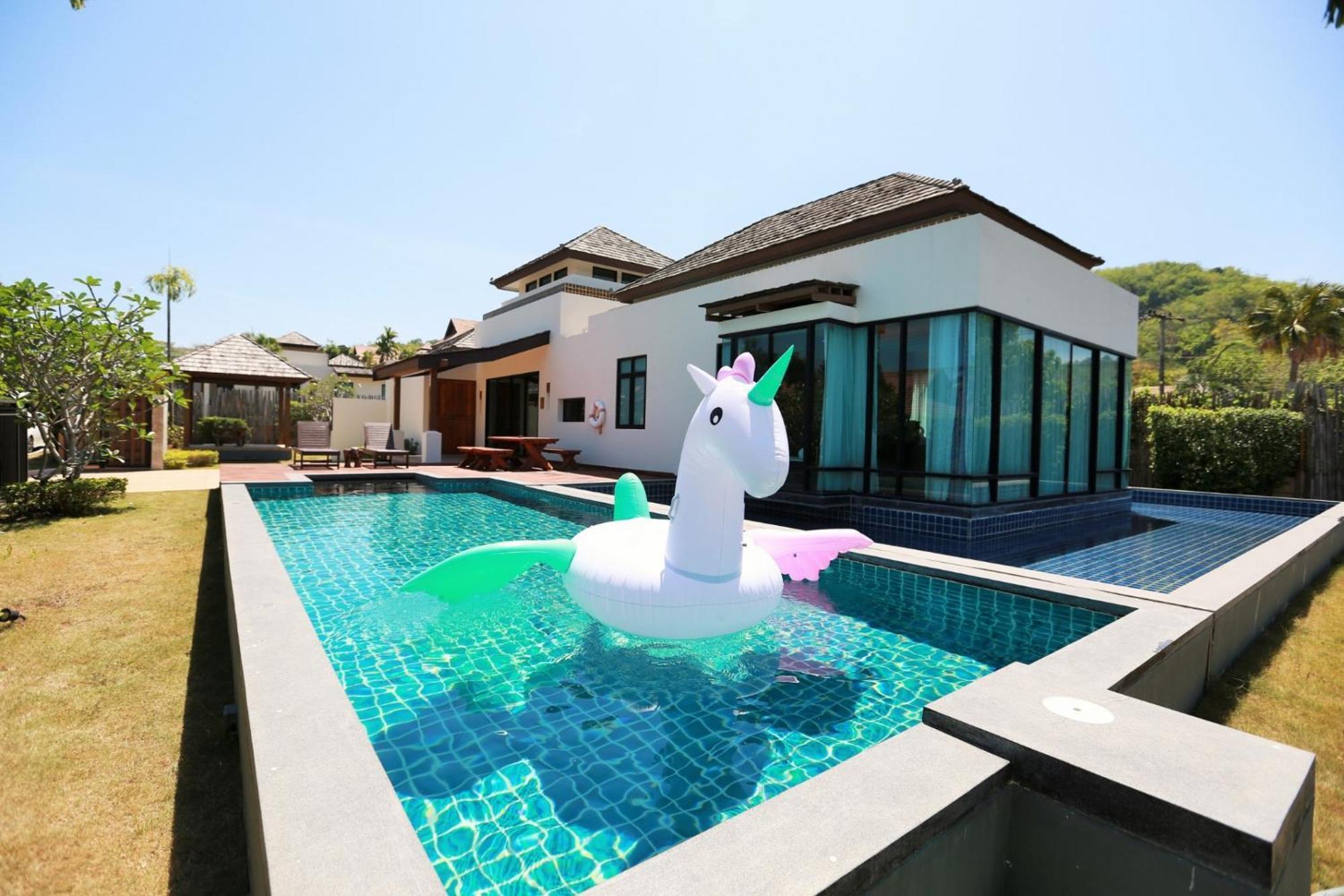 Ozone Villa Phuket Pa Khlok Екстер'єр фото