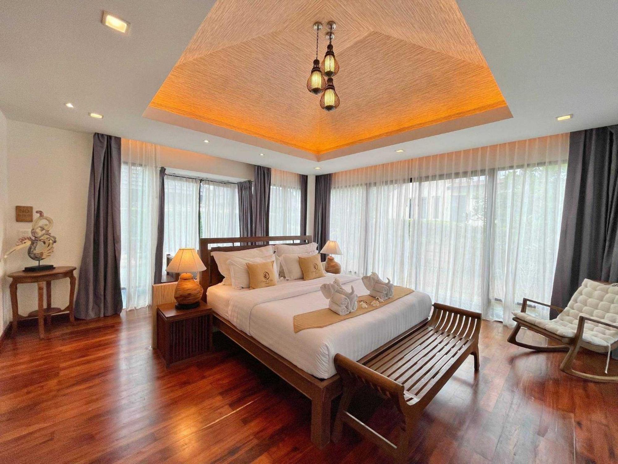 Ozone Villa Phuket Pa Khlok Екстер'єр фото