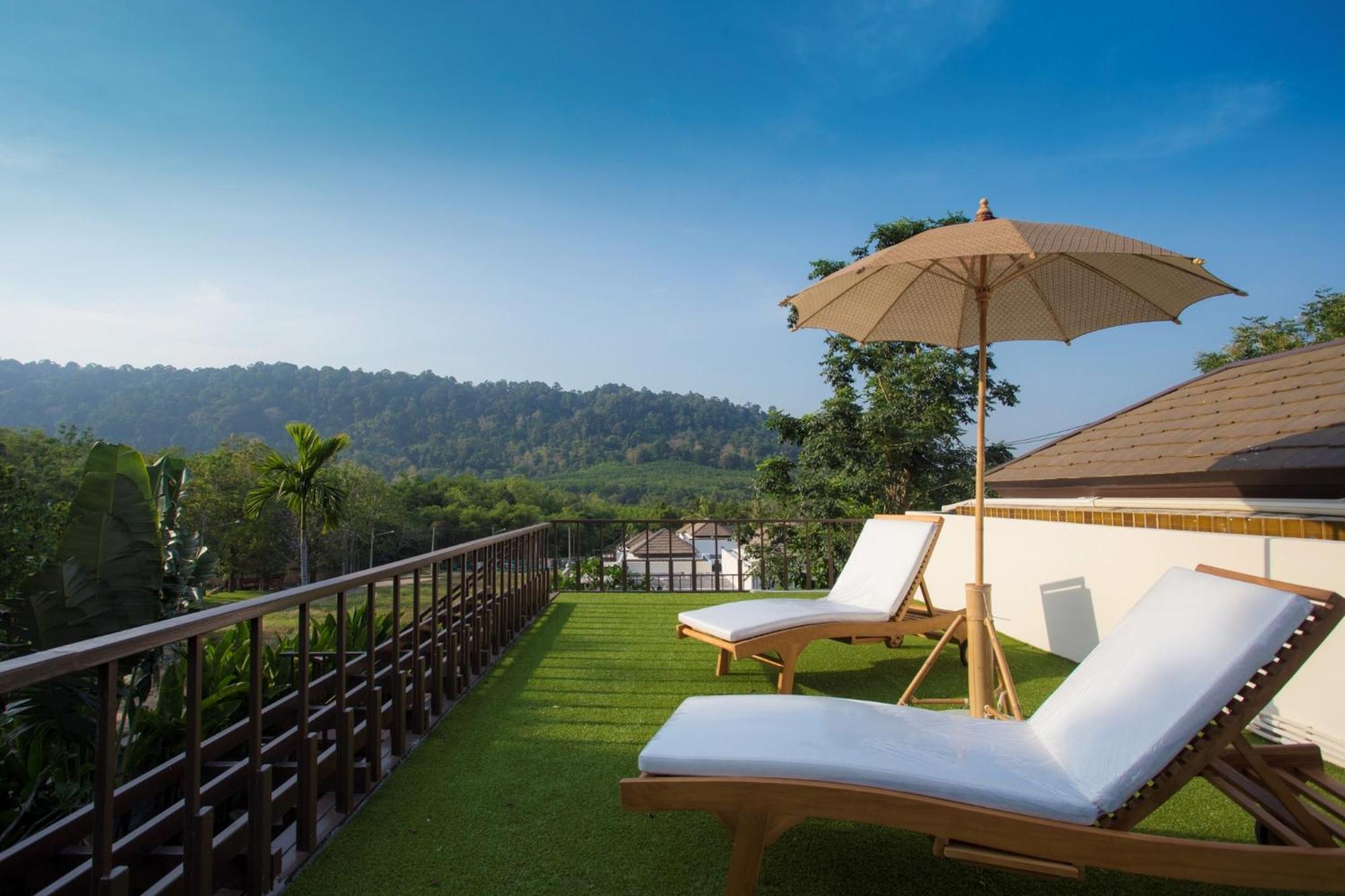 Ozone Villa Phuket Pa Khlok Екстер'єр фото