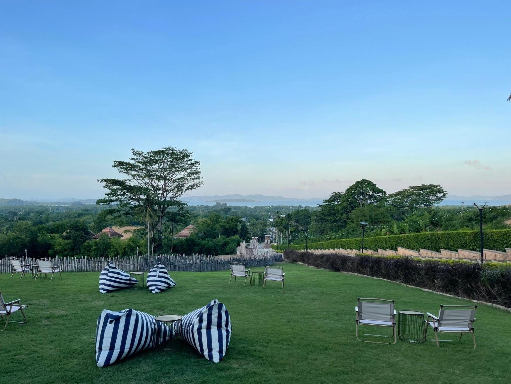 Ozone Villa Phuket Pa Khlok Екстер'єр фото